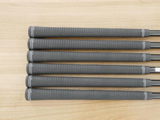 Iron set : PRGR : ชุดเหล็ก PRGR 02 Forged (ปี 2021 นุ่มมาก หายาก) มีเหล็ก 5-Pw (6 ชิ้น) ก้านกราไฟต์ Mitsubishi Diamana Flex SR