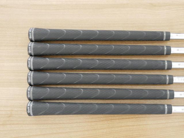 Iron set : Mizuno : ชุดเหล็ก Mizuno Pro 520 Forged (ปี 2021 นุ่มมาก) มีเหล็ก 5-Pw (6 ชิ้น) ก้านเหล็ก Dynamic Gold 120 S200