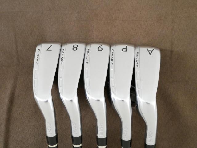 Iron set : Yamaha : ชุดเหล็ก Yamaha Inpres UD+2 (ออกปี 2021 ตีไกลที่สุด ไกลกว่าเหล็กทั่วไป 2 เบอร์ หน้าเด้ง COR 0.822) มีเหล็ก 7-Pw,Aw (5 ชิ้น) ก้านเหล็ก NS Pro Zelos 7 Flex S