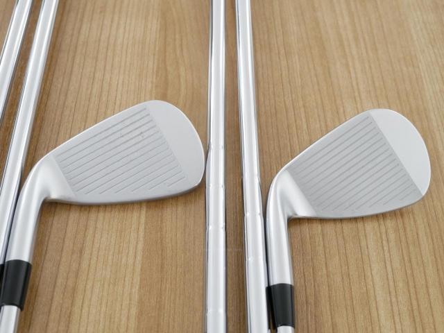 Iron set : Mizuno : ชุดเหล็ก Mizuno JPX 923 Hot Metal (รุ่นปี 2023 ตัวท๊อป ง่าย ไกล) มีเหล็ก 6-Pw,Aw (6 ชิ้น) ก้านเหล็ก Dynamic Gold 105 R300