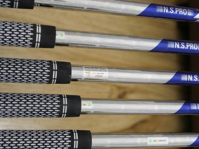Iron set : Ping : ชุดเหล็ก Ping G700 (ปี 2019 Japan Spec. ใบใหญ่ ง่ายที่สุด ไกลที่สุดของ Ping) มีเหล็ก 5-Pw,Aw,Sw (8 ชิ้น) ก้านเหล็ก NS Pro Zelos 8 Flex R