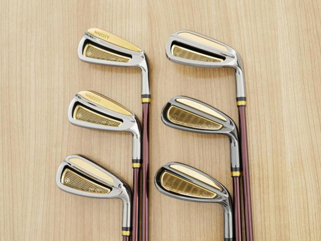 Iron set : Maruman : ชุดเหล็ก Maruman Majesty Prestigio 13 (ออกปี 2024 ท็อปสุดๆ ของใหม่ 1.2 แสน หายากมากๆ) มีเหล็ก 7-Pw,Aw,Sw (6 ชิ้น) ก้านกราไฟต์ Flex SR