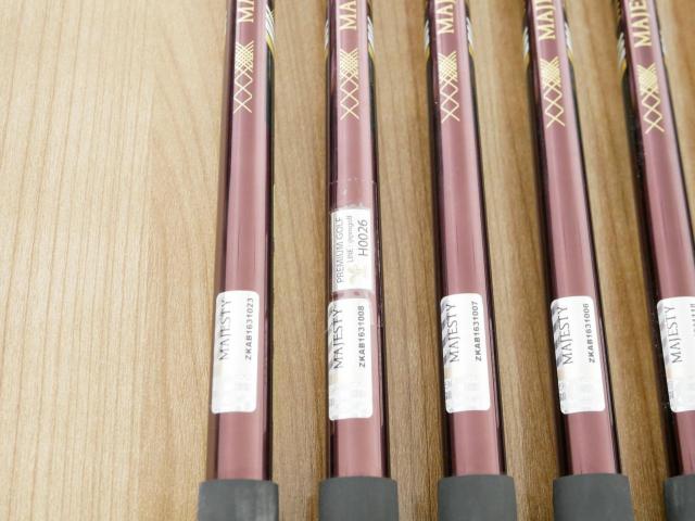 Iron set : Maruman : ชุดเหล็ก Maruman Majesty Prestigio 13 (ออกปี 2024 ท็อปสุดๆ ของใหม่ 1.2 แสน หายากมากๆ) มีเหล็ก 7-Pw,Aw,Sw (6 ชิ้น) ก้านกราไฟต์ Flex SR