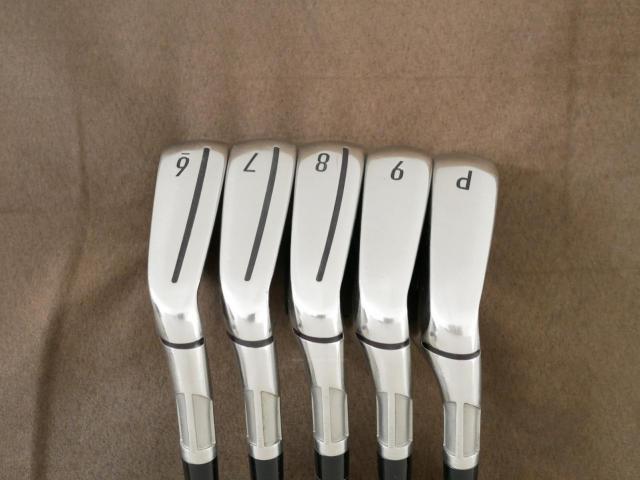 Iron set : Taylormade : ชุดเหล็ก Taylormade Stealth (ออกปี 2022 Japan Spec.) มีเหล็ก 6-Pw (5 ชิ้น) ก้านกราไฟต์ Mitsubishi Tensei TM60 Flex S