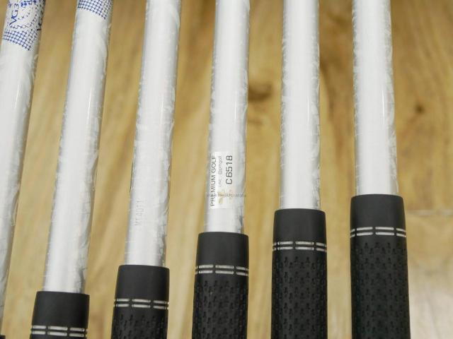 Iron set : Titleist : ชุดเหล็ก Titleist VG3 Forged (Japan Spec. ออกปี 2015) มีเหล็ก 5-Pw (6 ชิ้น) ก้านกราไฟต์ Mitsubishi Rayon VGi 60 Flex S