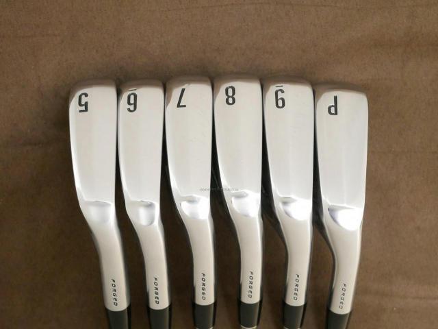 Iron set : Other Brand : ชุดเหล็ก Srixon ZX5 MK II Forged (รุ่นใหม่ล่าสุด ปี 2023) มีเหล็ก 5-Pw (6 ชิ้น) ก้านกราไฟต์ Mitsubishi Diamana ZX-II 60 Flex R