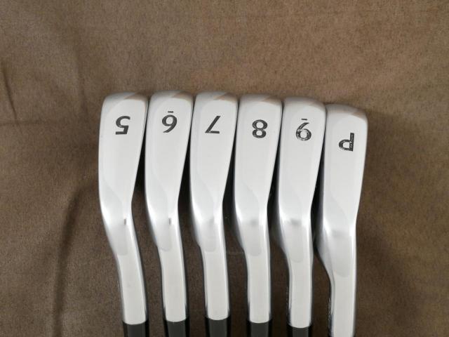 Iron set : Titleist : ชุดเหล็ก Titleist VG3 Forged (Japan Spec. นุ่มแน่น) มีเหล็ก 5-Pw (6 ชิ้น) ก้านกราไฟต์ UST Mamiya ATTAS 10 Flex SX