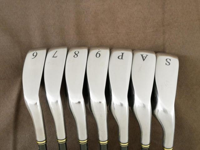 Iron set : XXIO : ชุดเหล็ก XXIO Prime 7 (รุ่นท๊อปสุด ตีง่าย ไกล) มีเหล็ก 6-Pw,Aw,Sw (7 ชิ้น) ก้านกราไฟต์ SP-700 Flex R