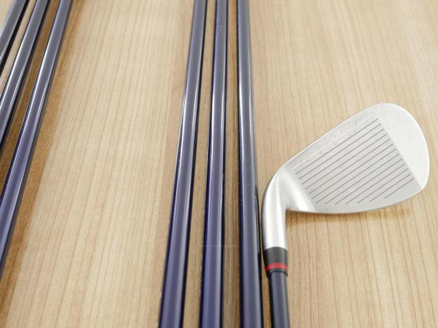 Iron set : Daiwa : ชุดเหล็ก Daiwa OnOff AKA (ออกปี 2021 หน้าเด้ง Maraging ยืดยุบได้ ตีง่าย นุ่ม ไกลมากๆ) มีเหล็ก 6-Pw,Aw,Sw (7 ชิ้น) ก้านกราไฟต์ Flex SR
