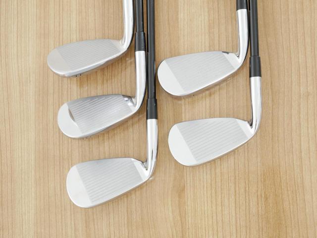 Iron set : Mizuno : ชุดเหล็ก Mizuno JPX EIII SV Hot Metal (ตัวท้อป ใบใหญ่ที่สุดของ Mizuno ตีง่ายมาก หน้าเด้ง ตีไกล) มีเหล็ก 6-Pw (5 ชิ้น) ก้านกราไฟต์ Flex R