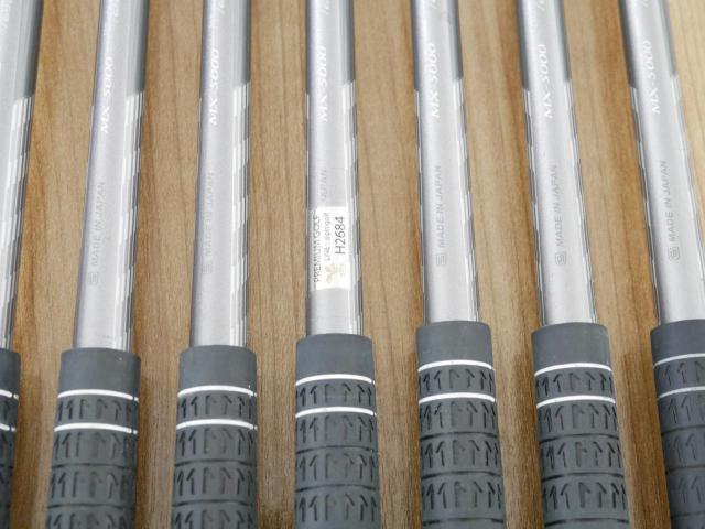 Iron set : XXIO : ชุดเหล็ก XXIO Forged 5 มีเหล็ก 5-Pw,Aw (7 ชิ้น) ก้านกราไฟต์ MX-5000 Flex S