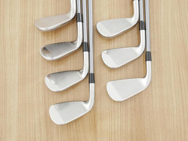 Iron set : Titleist : ชุดเหล็ก Titleist AP1 716 (ออกปี 2016) มีเหล็ก 5-Pw,Aw (7 ชิ้น) ก้านกราไฟต์ Mitsubishi KUROKAGE 65 Flex R
