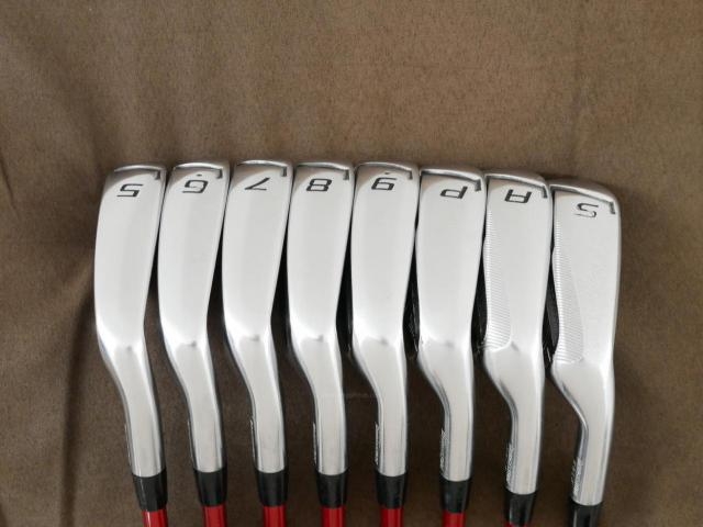 Iron set : Bridgestone : ชุดเหล็ก Bridgestone J15 (ตีง่าย ไกล) มีเหล็ก 5-Pw,Aw,Sw (8 ชิ้น) ก้านกราไฟต์ Tour AD Flex S