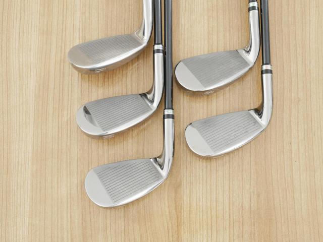 Iron set : Maruman : ชุดเหล็ก Maruman Majesty Royal Black (รุ่นท๊อปสุด ตีง่าย เด้ง ไกลมากๆ) มีเหล็ก 7-10,Pw (5 ชิ้น ระยะเทียบเท่า 6-Pw) ก้านกราไฟต์ Flex R