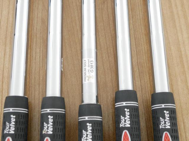 Iron set : Titleist : ชุดเหล็ก Titleist T400 (ตีง่ายที่สุด ไกลที่สุด ออกปี 2020) มีเหล็ก 6-Pw (5 ชิ้น) ก้านเหล็ก NS Pro Zelos 7 Flex S