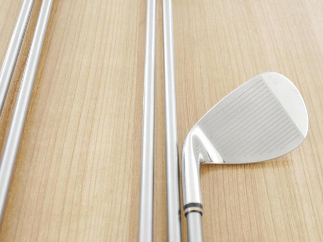 Lady club : All : ชุดเหล็ก Srixon GIE (ใบใหญ่ ตีง่าย) มีเหล็ก 7-Pw,Sw (5 ชิ้น) ก้านกราไฟต์ Flex L