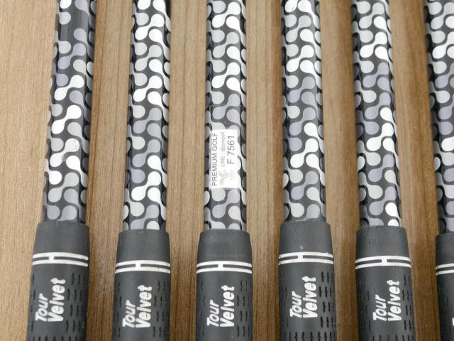 Iron set : Other Brand : ชุดเหล็ก Cobra King F9 มีเหล็ก 6-Pw,Aw (6 ชิ้น) ก้านกราไฟต์ Fujikura ATMOS 6 Flex R