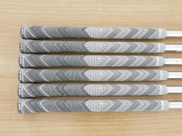 Iron set : Titleist : ชุดเหล็ก Titleist T300 (ออกปี 2019) มีเหล็ก 6-Pw,48 (6 ชิ้น) ก้านเหล็ก NS Pro 950 NEO Flex S