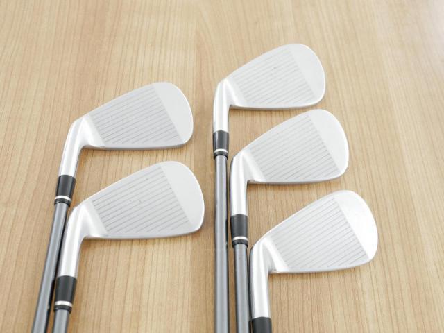 Iron set : Taylormade : ชุดเหล็ก Taylormade Gloire F2 Forged (รุ่นท๊อปสุด Japan Spec. ออกปี 2017) มีเหล็ก 6-Pw (5 ชิ้น) ก้านกราไฟต์ Flex R