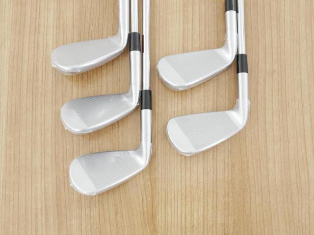 Iron set : Taylormade : **ของใหม่ ยังไม่แกะพลาสติก** ชุดเหล็ก Taylormade P770 Forged (รุ่นล่าสุด ออกปี 2024 นุ่ม แน่น) มีเหล็ก 6-Pw (5 ชิ้น) ก้านเหล็ก Dynamic Gold 115 MID S200