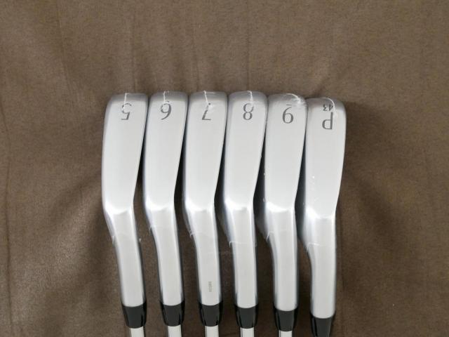 Iron set : Titleist : **ของใหม่ ยังไม่แกะพลาสติก** ชุดเหล็ก Titleist T250 Forged (รุ่นล่าสุด ออกปี 2025 Japan Spec) มีเหล็ก 5-Pw (6 ชิ้น) ก้านเหล็ก NS Pro Modus 105 Flex S