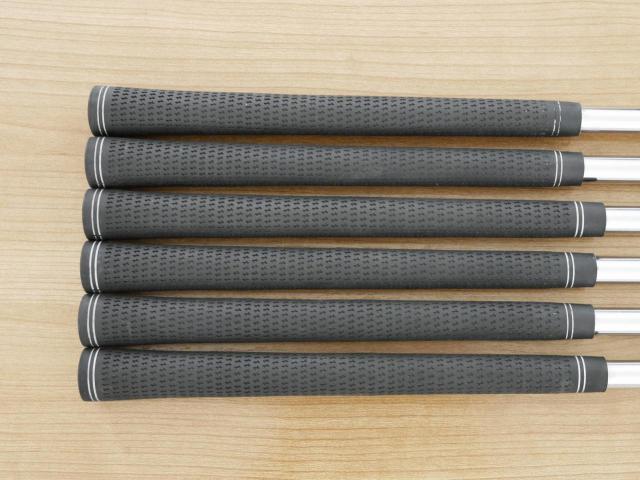 Iron set : Tourstage : ชุดเหล็ก Tourstage TS-211 Airmuscle มีเหล็ก 5-Pw (6 ชิ้น) ก้านเหล็ก NS Pro 950 Flex S
