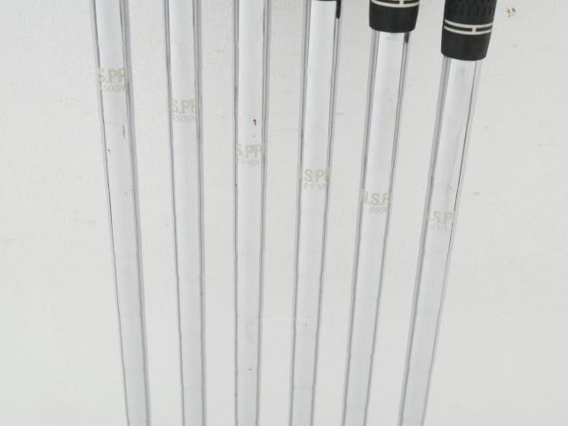 Iron set : Daiwa : ชุดเหล็ก Daiwa OnOff AKA (ปี 2017 หน้าเด้ง Maraging ยืดยุบได้ ตีง่าย นุ่ม ไกลมากๆ) มีเหล็ก 5-Pw (6 ชิ้น) ก้านเหล็ก NS Pro 950 Flex S