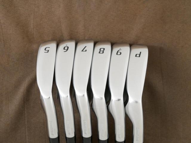 Iron set : Tourstage : ชุดเหล็ก Tourstage X-Blade GR Forged มีเหล็ก 5-Pw (6 ชิ้น) ก้านเหล็ก NS Pro 950 Flex R