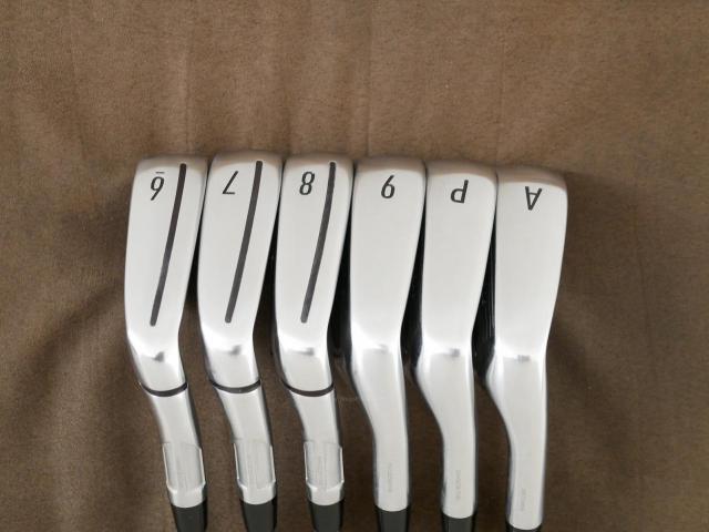Iron set : Taylormade : ชุดเหล็ก Taylormade Qi (ออกปี 2024 Japan Spec.) มีเหล็ก 6-Pw,Aw (6 ชิ้น) ก้านเหล็ก NS Pro Zelos 7 Flex R
