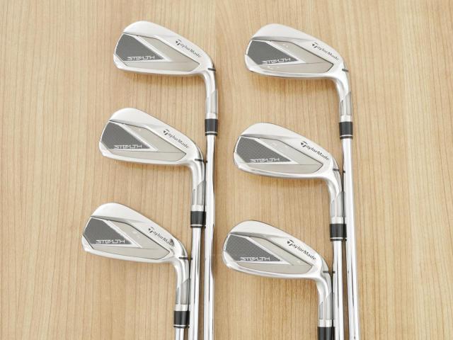 Iron set : Taylormade : ชุดเหล็ก Taylormade Stealth (ออกปี 2022 Japan Spec.) มีเหล็ก 5-Pw (6 ชิ้น) ก้านเหล็ก NS Pro Modus 105 Flex S