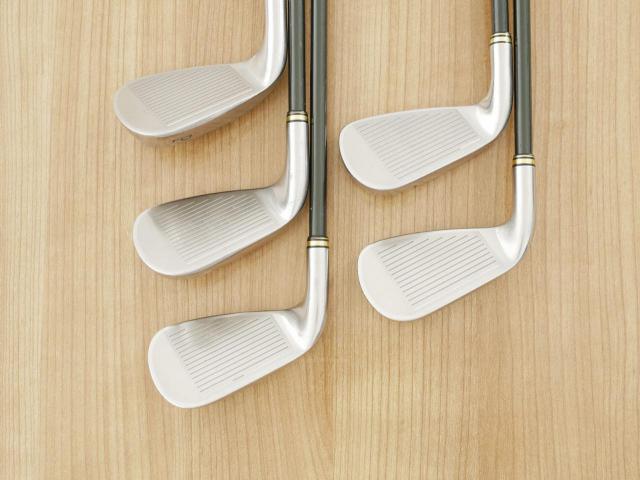 Iron set : XXIO : ชุดเหล็ก XXIO Prime 7 (รุ่นท๊อปสุด ตีง่าย ไกล) มีเหล็ก 6-Pw (5 ชิ้น) ก้านกราไฟต์ SP-700 Flex R