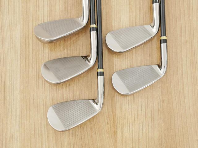 Iron set : Maruman : ชุดเหล็ก Maruman Majesty Royale (รุ่นท๊อปสุด ปี 2021 ของใหม่ 8 หมื่นบาท) มีเหล็ก 7-10,Pw (5 ชิ้น) ก้านกราไฟต์ Flex R