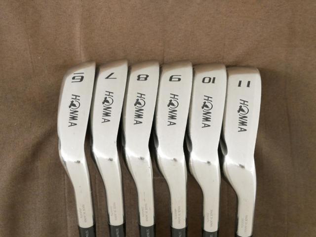 Iron set : Honma : ชุดเหล็ก Honma Bezeal 525 (ออกปี 2016 รุ่นนี้ใบใหญ่ที่สุดของ Honma) มีเหล็ก 6-11 (6 ชิ้น) ก้านกราไฟต์ Honma Vizard 48 Flex SR