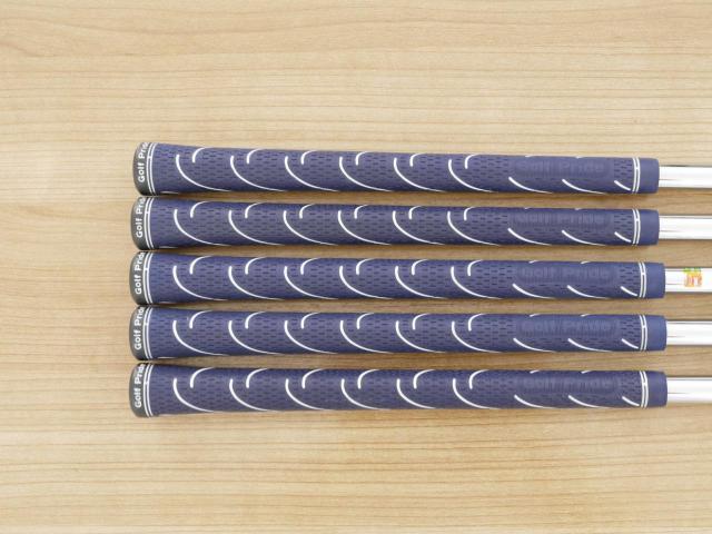 Iron set : Callaway : ชุดเหล็ก Callaway Big Bertha B21 (ออกปี 2021 ตีง่ายที่สุดของ Callaway) มีเหล็ก 6-Pw (5 ชิ้น) ก้านเหล็ก NS Pro 950 NEO Flex S
