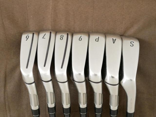 Iron set : Taylormade : ชุดเหล็ก Taylormade Stealth (ออกปี 2022 Japan Spec.) มีเหล็ก 6-Pw,Aw,Sw (7 ชิ้น) ก้านกราไฟต์ Mitsubishi Tensei TM60 Flex R