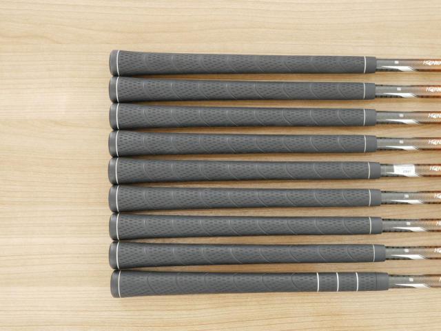 Iron set : Honma : ชุดเหล็ก Honma ATHPORT E+ มีเหล็ก 4-11,Aw (9 ชิ้น) ก้านกราไฟต์ Honma ARMRQ WT-53 Flex R