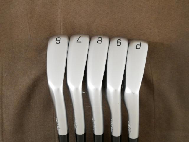 Iron set : Mizuno : ชุดเหล็ก Mizuno JPX 925 Hot Metal Pro (ออกปี 2024 ตัวท๊อป ตีง่าย นุ่ม ไกลมาก) มีเหล็ก 6-Pw (5 ชิ้น) ก้านกราไฟต์ Flex R