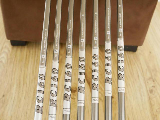 Iron set : RC Royal Collection : ชุดเหล็ก RC Royal Collection FD Forged มีเหล็ก 4-Pw (7 ชิ้น) ก้านกราไฟต์ Flex R