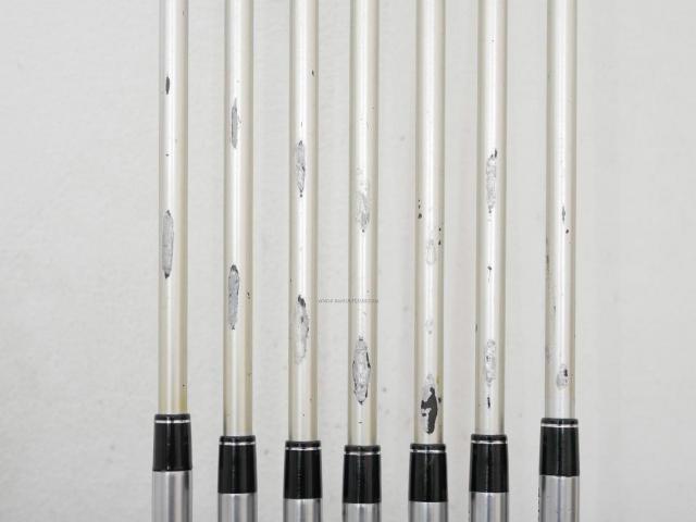 Iron set : Honma : ชุดเหล็ก Honma Tour World TW717P (Forged) มีเหล็ก 5-11 (7 ชิ้น) ก้านกราไฟต์ Honma Vizard I550 Flex R