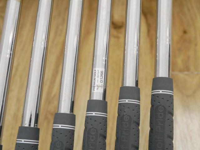Iron set : Ping : ชุดเหล็ก Ping G700 (ปี 2019 Japan Spec. ใบใหญ่ ง่ายที่สุด ไกลที่สุดของ Ping) มีเหล็ก 5-Pw (6 ชิ้น) ก้านเหล็ก NS Pro 850 Flex R