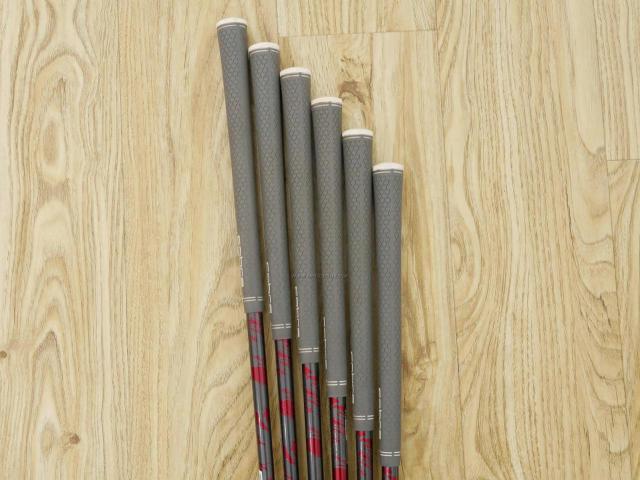 Iron set : Other Brand : ชุดเหล็ก Cobra Baffler (ใบใหญ่ ตีง่าย) มีเหล็ก 6-Pw,Aw (6 ชิ้น) ก้านกราไฟต์ Flex R