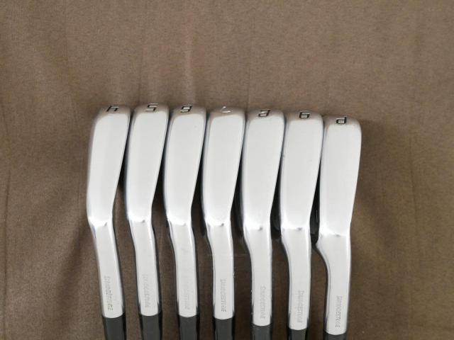 Iron set : Tourstage : ชุดเหล็ก Tourstage X-Blade GR Forged มีเหล็ก 4-Pw (7 ชิ้น) ก้านเหล็ก NS Pro Modus 120 Flex S