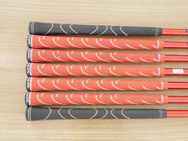 Iron set : Maruman : ชุดเหล็ก Maruman Red-V II (ใบใหญ่ ตีง่าย ไกล) มีเหล็ก 5-Pw,Sw (7 ชิ้น) ก้านกราไฟต์ Flex R