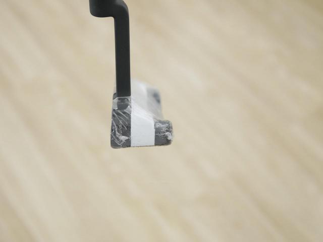 Putter : All : **ของใหม่ ยังไม่แกะพลาสติก** พัตเตอร์ Odyssey White Hot VERSA ONE (ออกปี 2023) ก้าน Stroke LAB 70 ยาว 34 นิ้ว