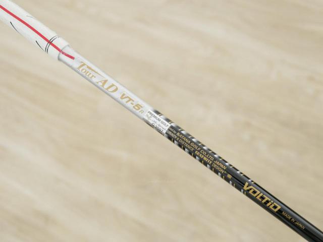 Wedge : Other : **ของใหม่ ยังไม่แกะพลาสติก** Wedge Katana Voltio Forged Loft 58 ก้านกราไฟต์ Tour AD VT-5 Flex R