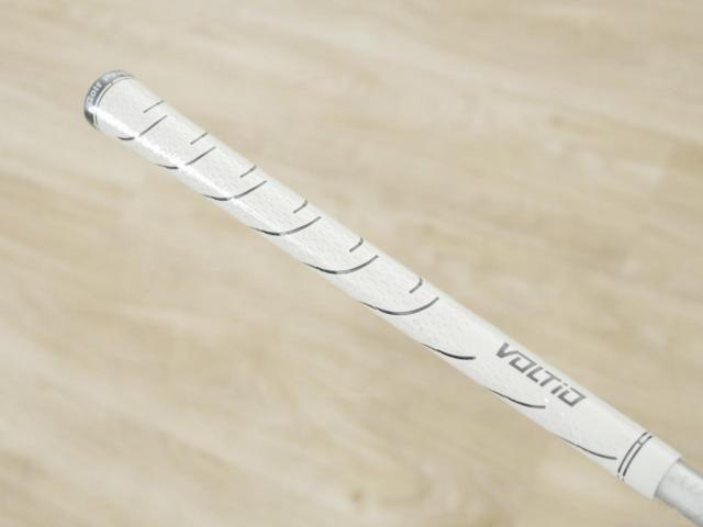 Wedge : Other : **ของใหม่ ยังไม่แกะพลาสติก** Wedge Katana Voltio Forged Loft 58 ก้านกราไฟต์ Tour AD VT-5 Flex R