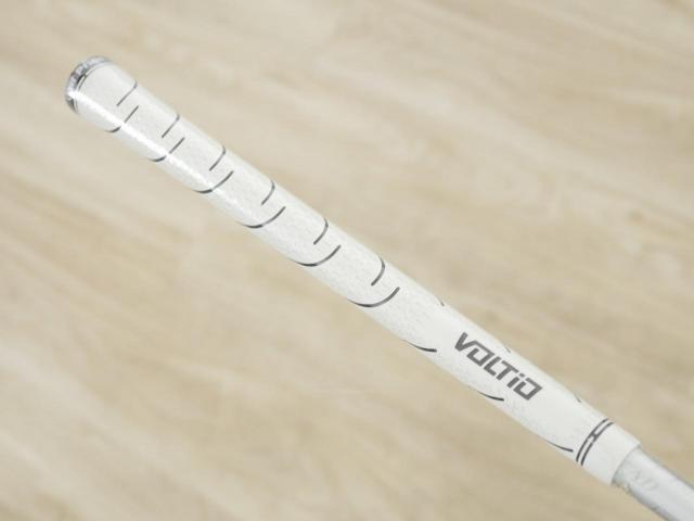Wedge : Other : **ของใหม่ ยังไม่แกะพลาสติก** Wedge Katana Voltio Forged Loft 58 ก้านกราไฟต์ Tour AD VT-5 Flex R