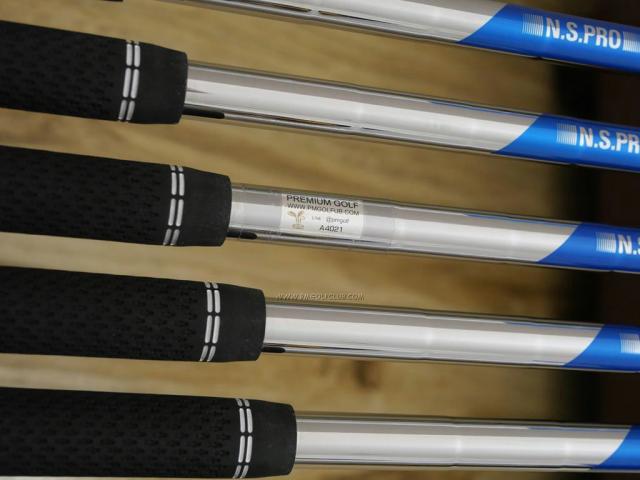 Iron set : Ping : ชุดเหล็ก Ping G425 (รุ่นล่าสุด ออกปี 2020 Japan Spec. ใบใหญ่ ง่าย ไกล) มีเหล็ก 6-Pw,Aw (6 ชิ้น) ก้านเหล็ก NS Pro Zelos 7 Flex S