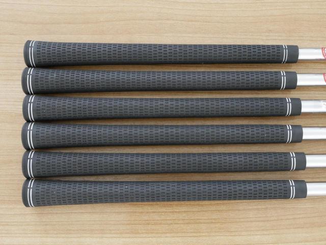 Iron set : Taylormade : ชุดเหล็ก Taylormade P790TI (ตัวท้อปสุด แพงสุด พรีเมียมสุดของ TM.) มีเหล็ก 6-Pw,Aw (6 ชิ้น) ก้านเหล็ก NS Pro ZELOS 8 Flex S