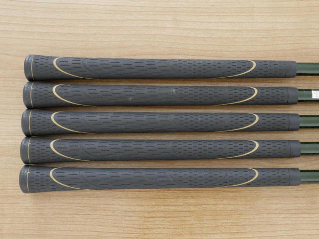 Iron set : Honma : **ก้าน 3 ดาว** ชุดเหล็ก Honma Beres IE-01 (ใบใหญ่ ลอยง่าย เหมาะกับซีเนียร์) มีเหล็ก 7-11 (5 ชิ้น) ก้าน ARMRQ 6 (45) Flex R (3 ดาว)